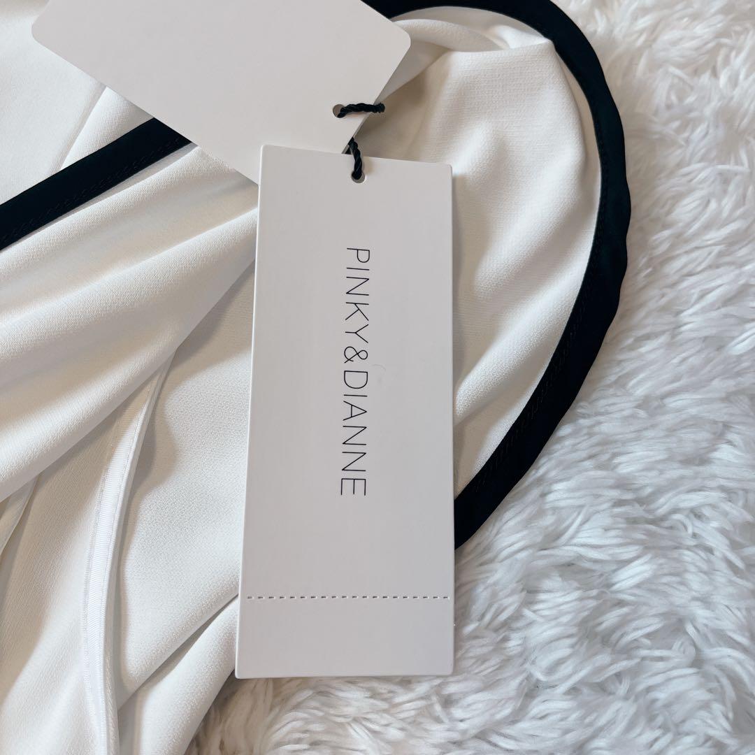 新品タグ付【PINKY&DIANNE】バイカラーラッフルスリーブカットソー日本製