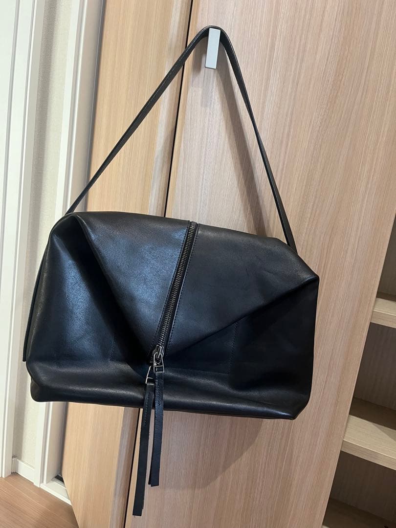 【極美品】bajraレザーバッグ