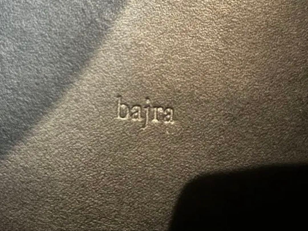 【極美品】bajraレザーバッグ