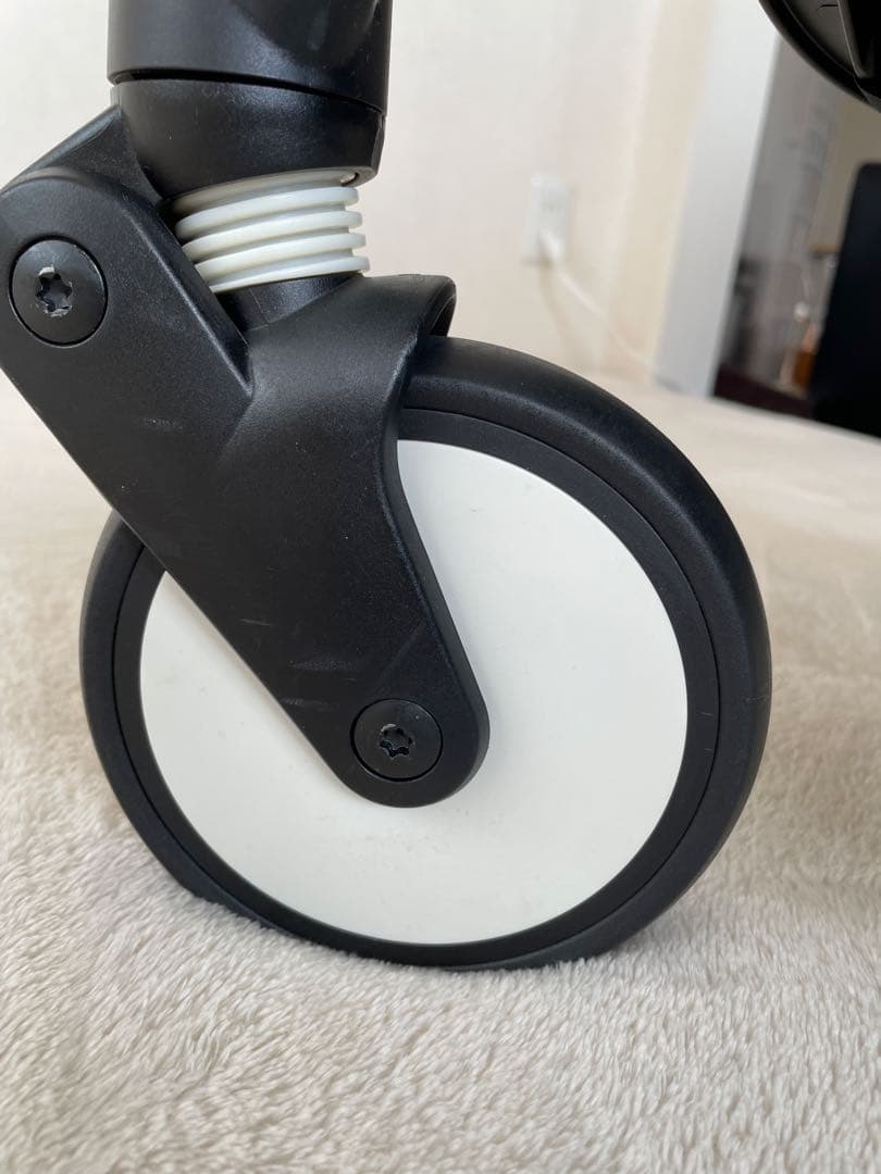 BABYZEN YOYO ベビーカー 2 ⑥+ コンパクトベビーカー　グリーン