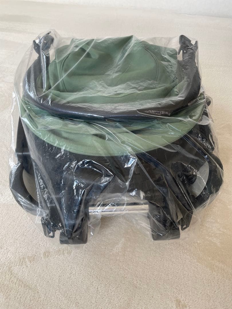 BABYZEN YOYO ベビーカー 2 ⑥+ コンパクトベビーカー　グリーン