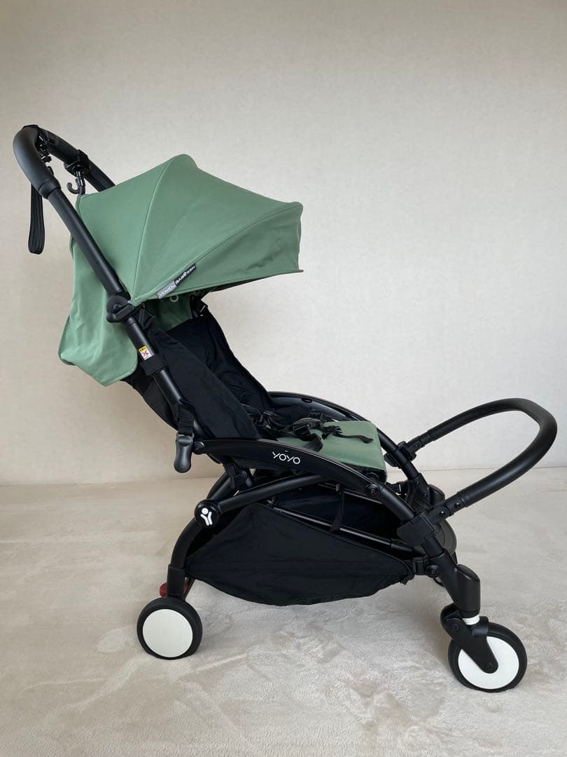 BABYZEN YOYO ベビーカー 2 ⑥+ コンパクトベビーカー　グリーン