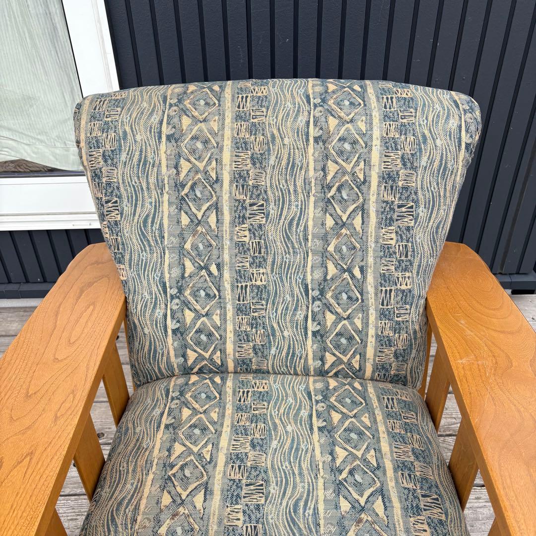 ② カリモク 木製アームチェア 1人掛けソファ 木製 北欧レトロ ファブリック