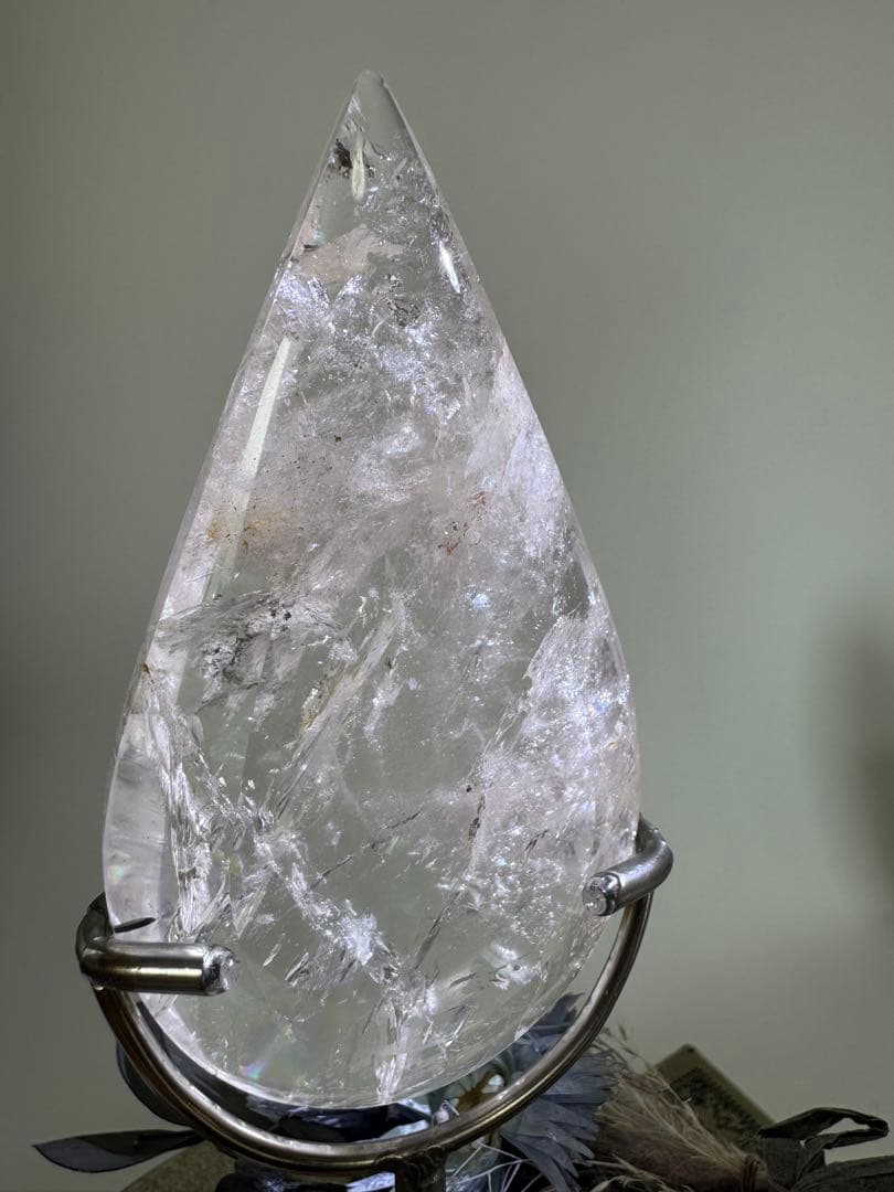 スタンド付き　ピンクアゼツライト(流通名) ピンククリアクォーツ　ファイヤー