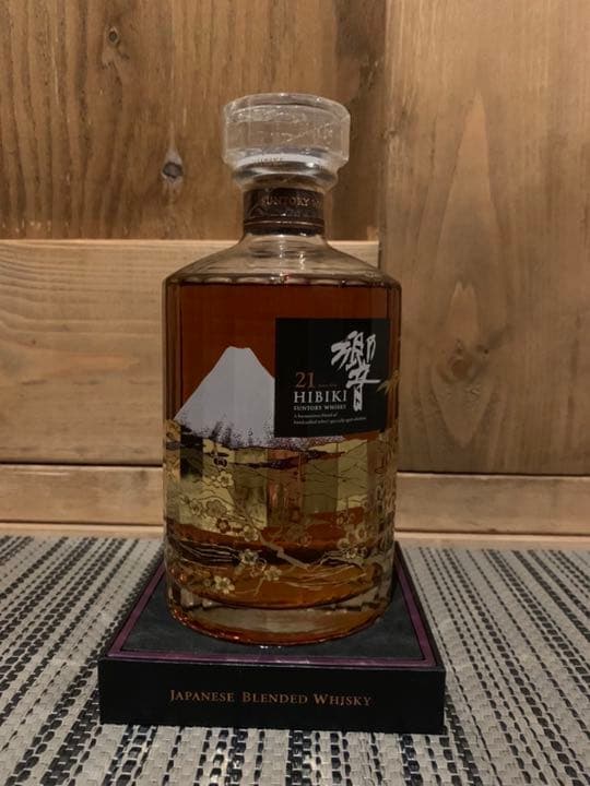 ＊激レア　響21年　意匠ボトル【花鳥風月＊