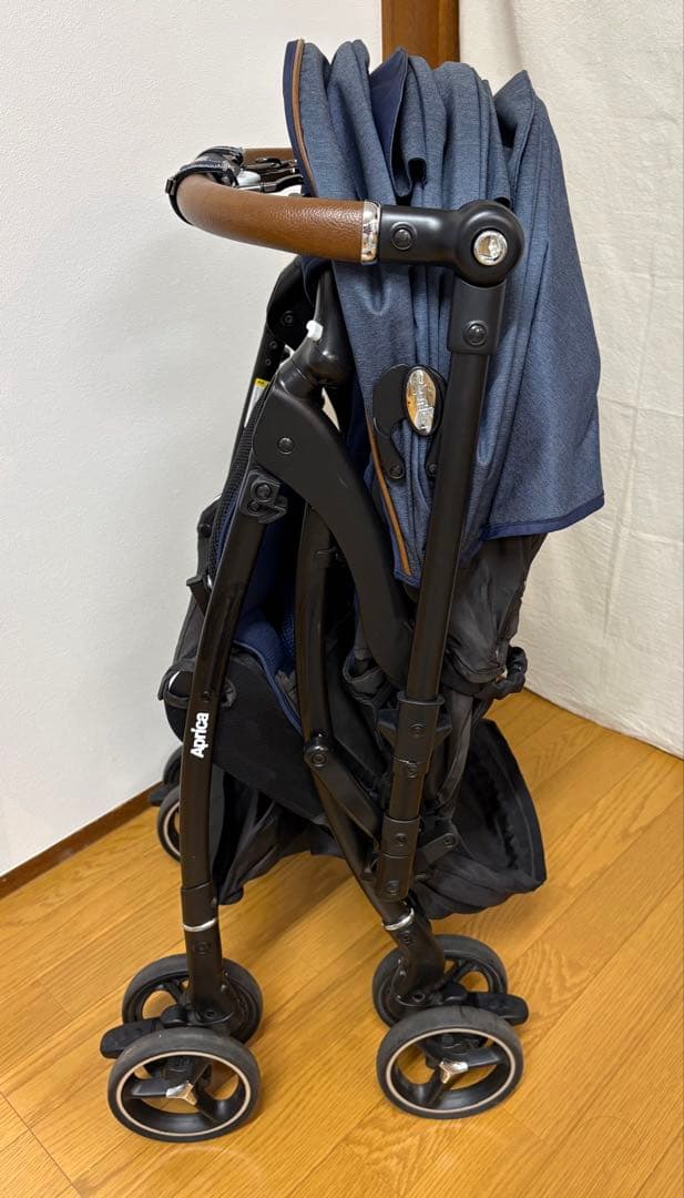 アップリカ ラクーナビッテクッション アカチャンホンポ限定 2021年モデル