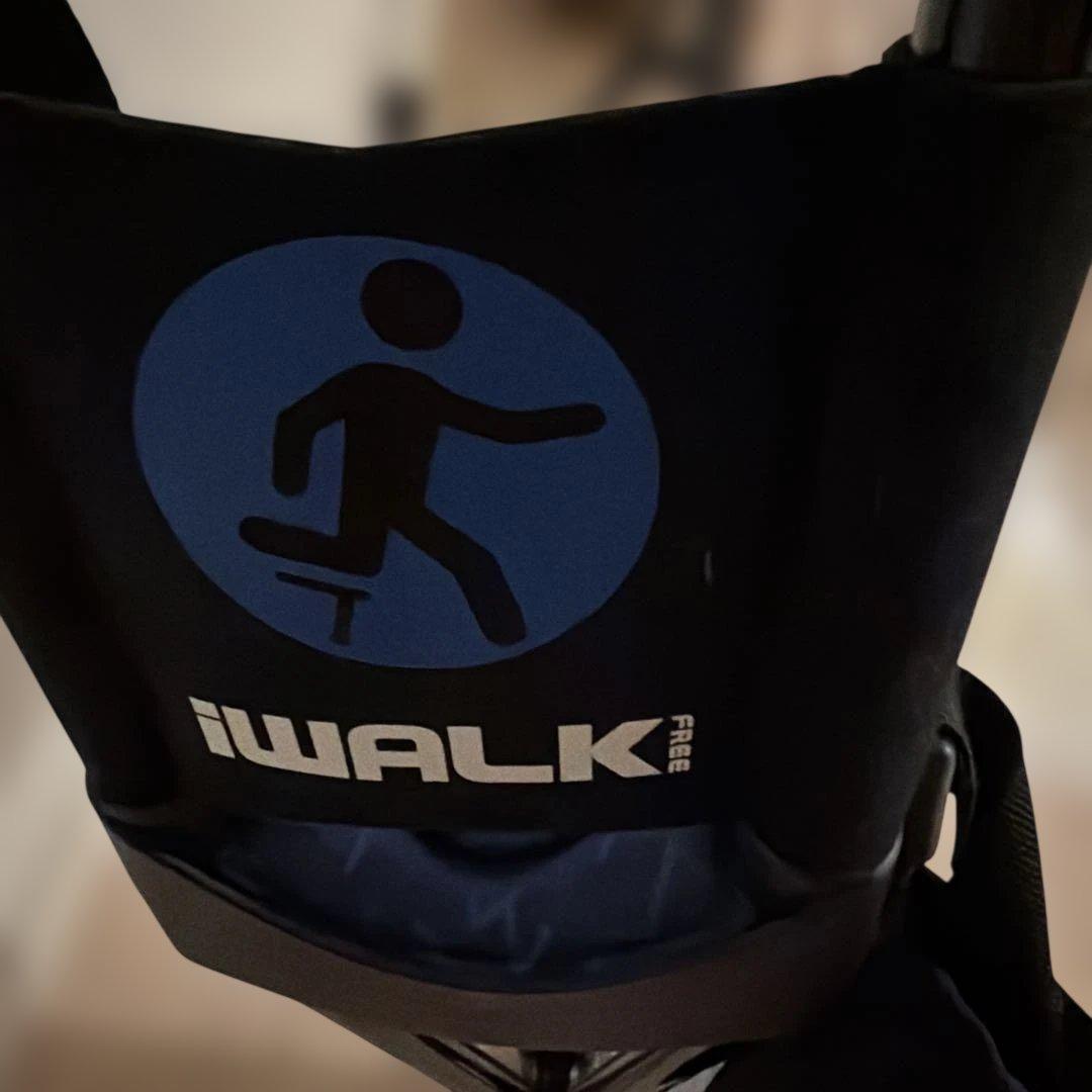 ゆうくん専用　iWALK 自助具 折りたたみ式 青