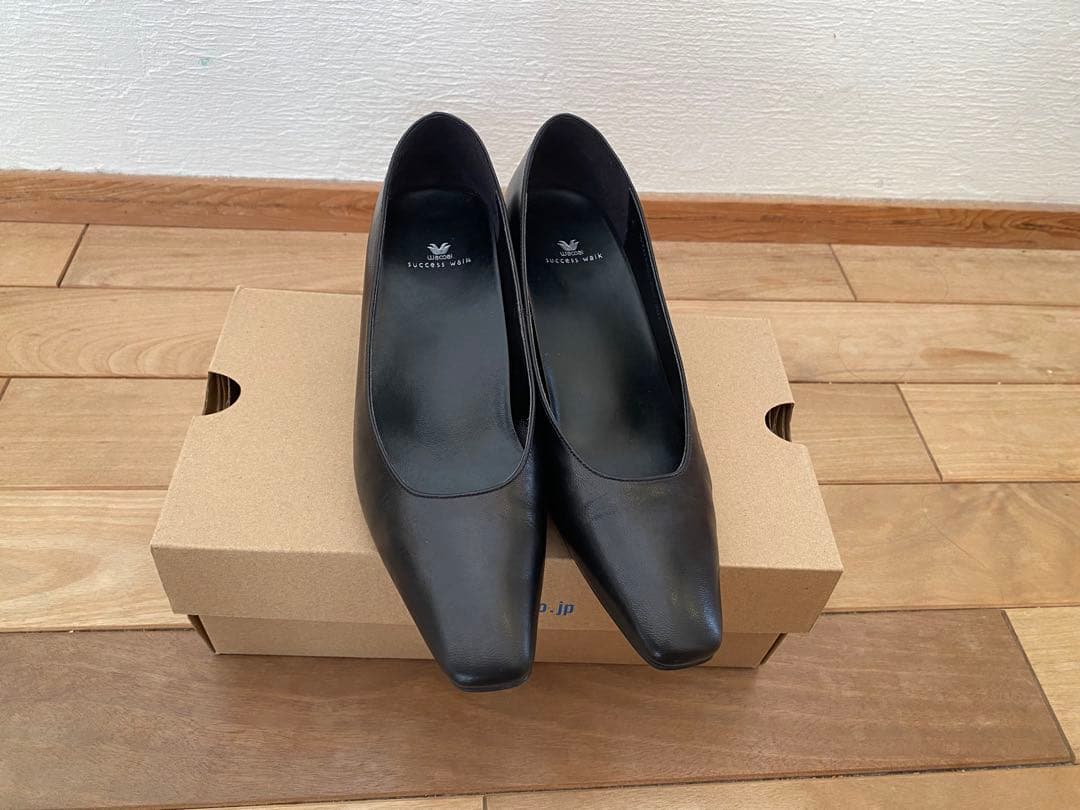 サクセスウォーク　かかと小さめ