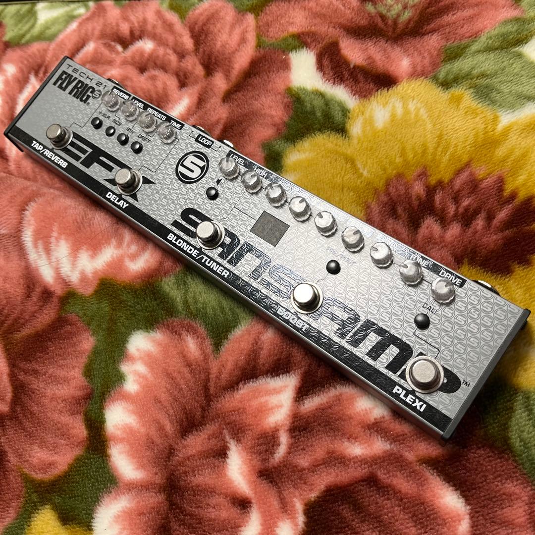 ギター TECH21 Fly Rig 5 V2