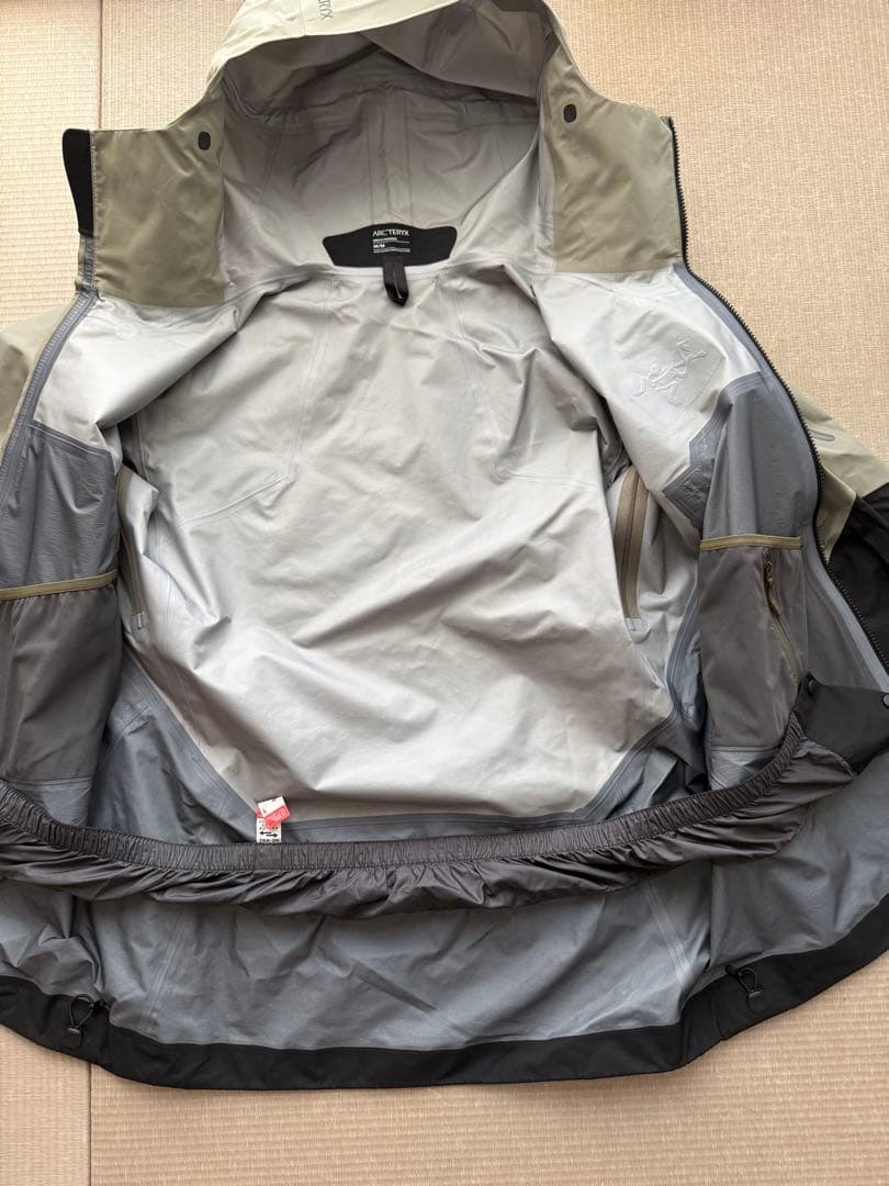 専用‼️アークテリクス　rush 希少カラー　M