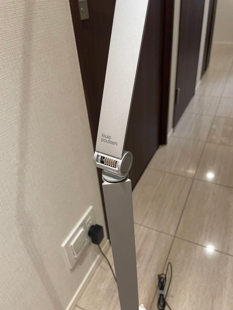 断*ン様 正規品 Louis Poulsen NJP フロア シルバー