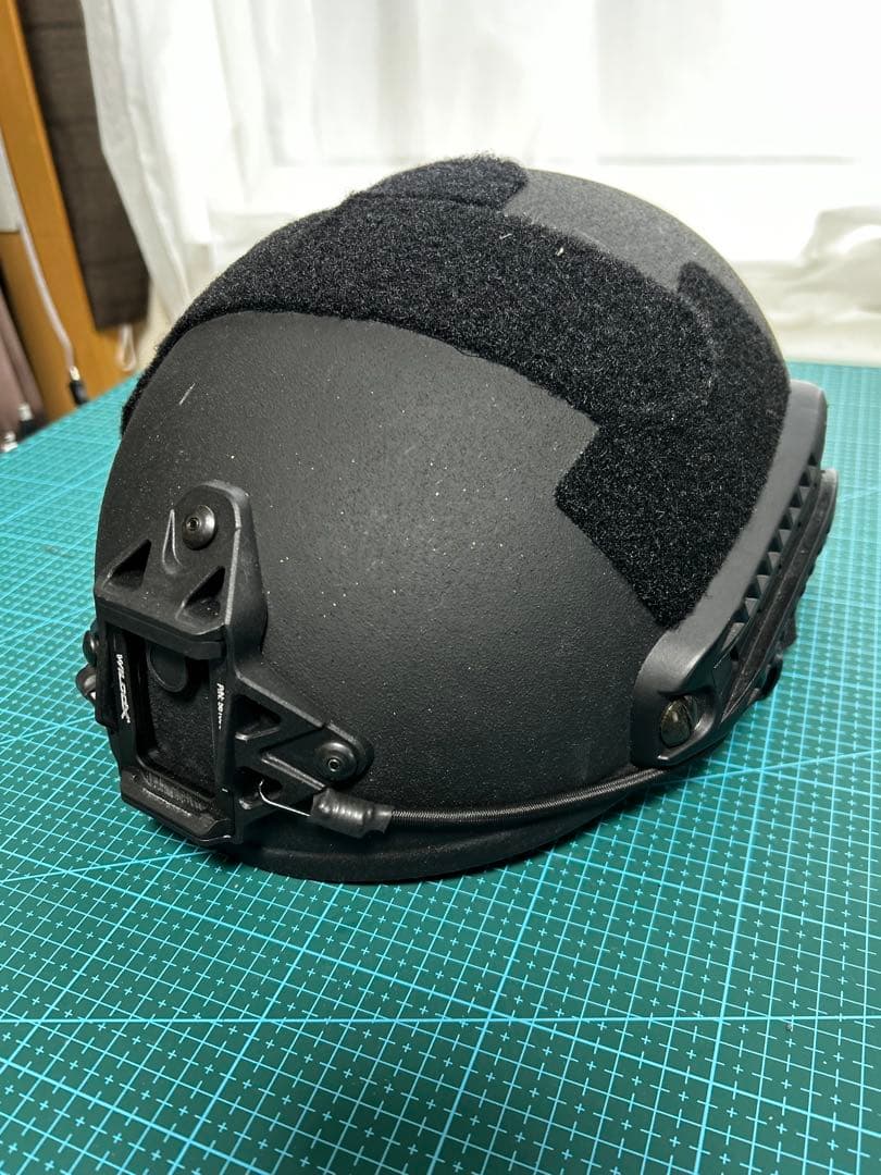 Ops core 風ブラック ヘルメット マウントレール付き