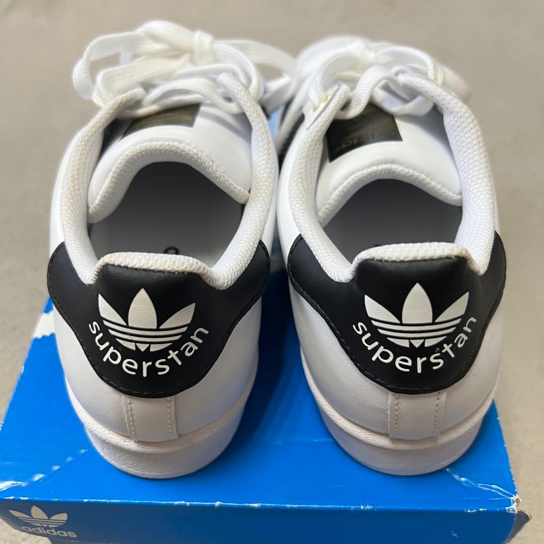 か*ん様 【未使用】adidas アディダス スーパースタン スニーカー 入手困