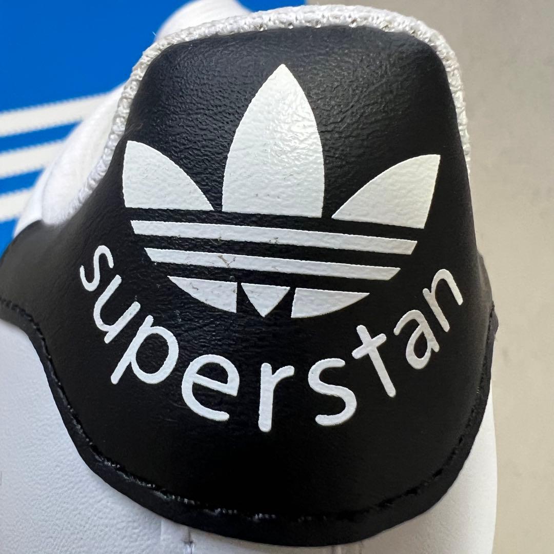 か*ん様 【未使用】adidas アディダス スーパースタン スニーカー 入手困