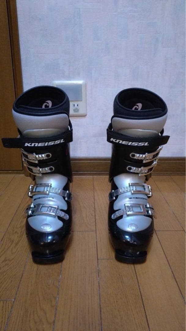KNEISSEL スキーブーツ　26cm
