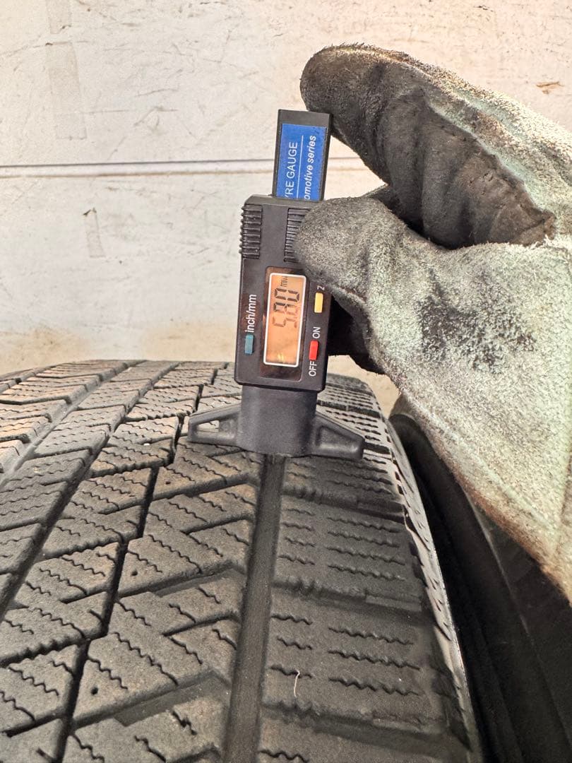 225/55r17 スタッドレス　VRX2 4本　エクストレイル　フォレスター