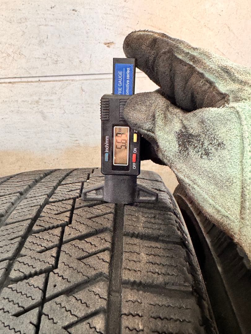 225/55r17 スタッドレス　VRX2 4本　エクストレイル　フォレスター