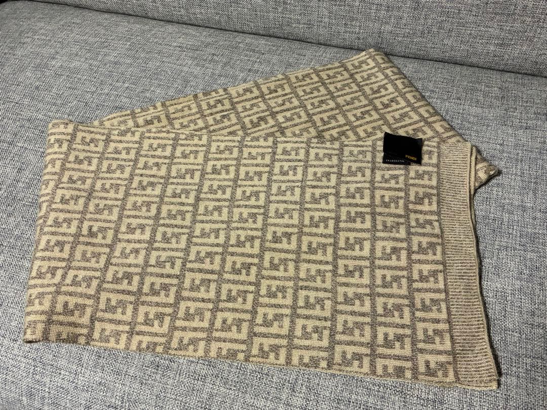 FENDI／フェンディ／マフラー／ベージュ