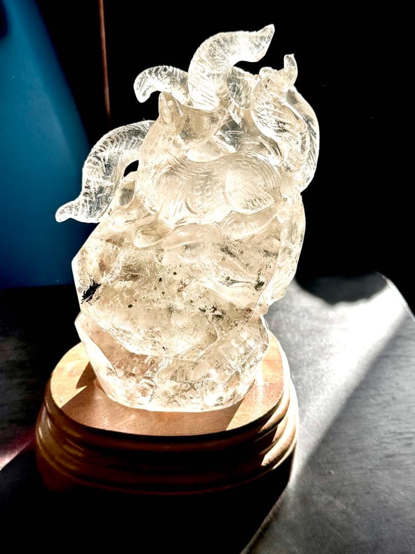 透明感抜群 ガーデンクォーツ 九尾の狐 丸彫り彫刻 1kg超