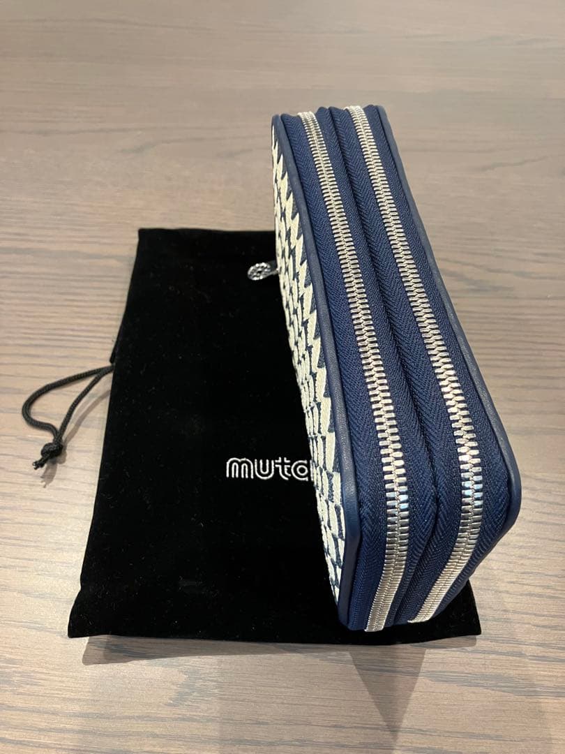 ムータの長財布です。 2026年の福袋に入っていたもので、新品未使用です。