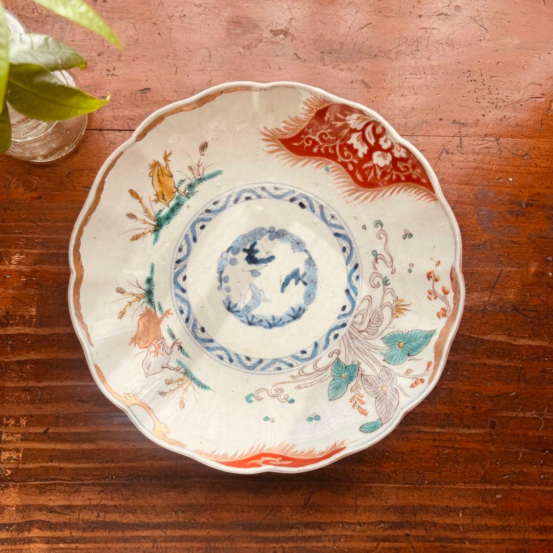 骨董皿 希少　カエル文 火焔文　金彩赤絵皿　輪花皿 かえる文　金カエル