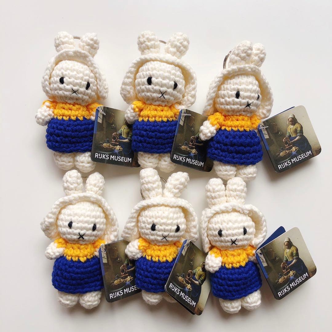 オランダ 限定 ミッフィー 真珠の耳飾りの少女 牛乳を注ぐ女