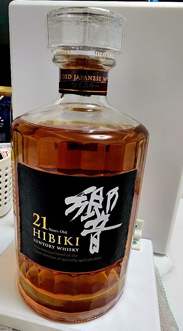 響 Hibiki 21 Years Old