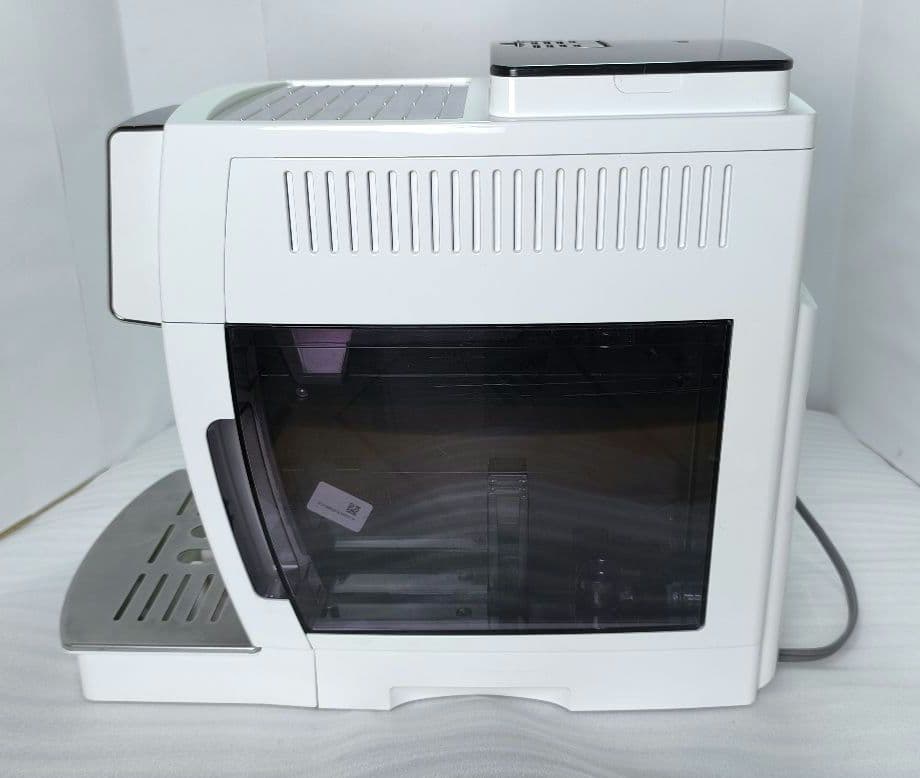 デロンギマグニフィカS コンパクト全自動コーヒーマシン ECAM23120　02