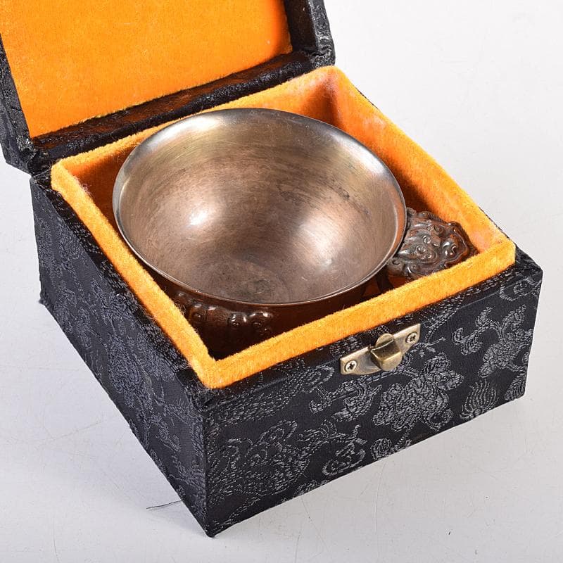 中国　白銅　神獣刻　玉石装飾　取手付杯　約167g　M　R8495