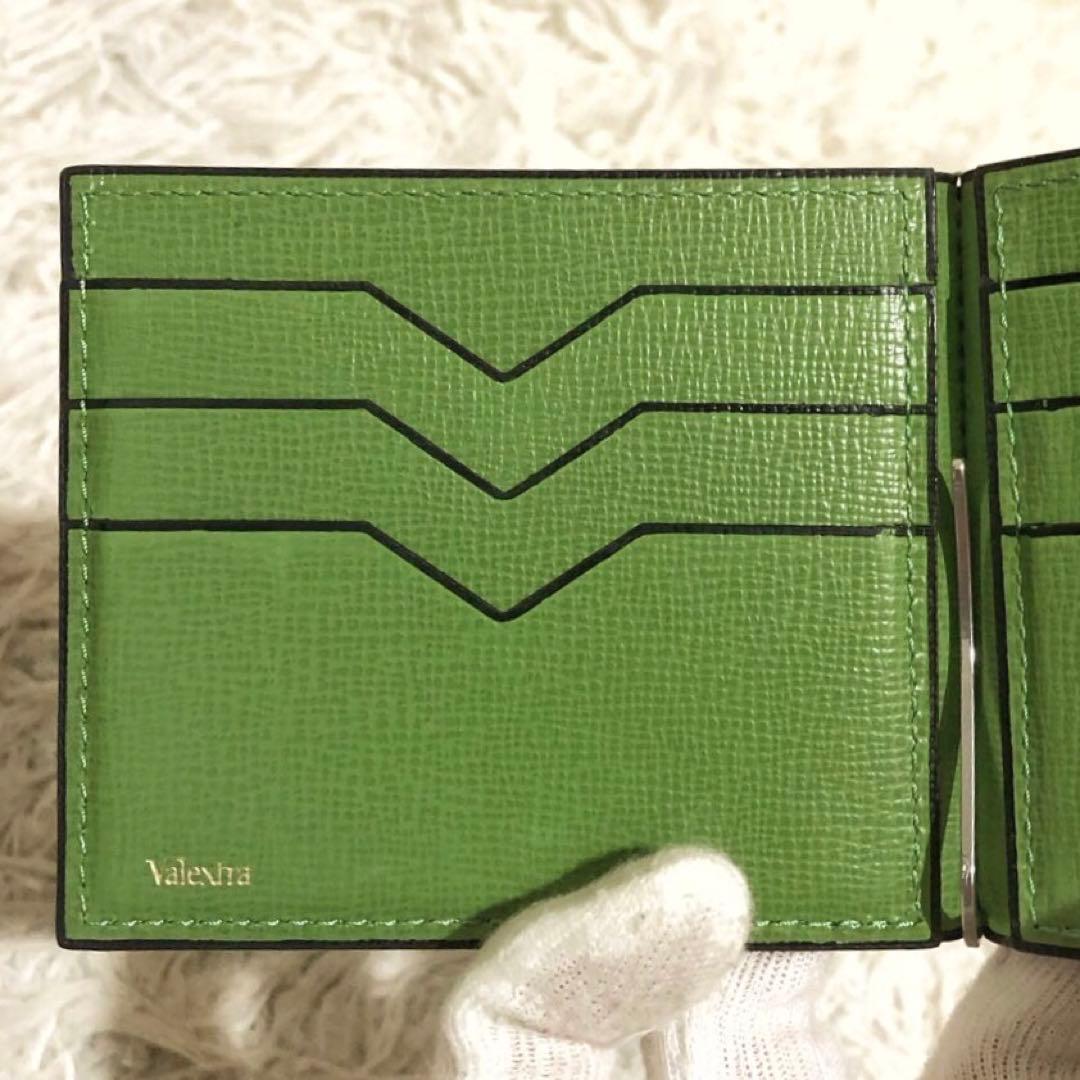 未使用✨ヴァレクストラ　 マネークリップ 二つ折り財布 カードケース グリーン