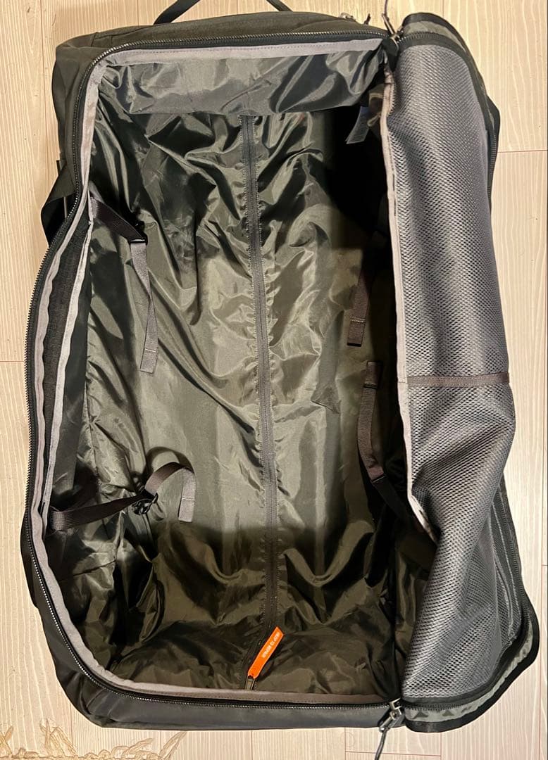 パタゴニア　ブラックホール ウィールドダッフル 100L