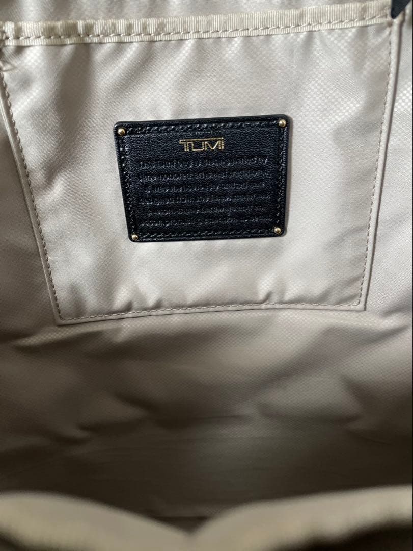 美品 TUMI トゥミ リュック バックパック ビジネスバッグ A4収納可