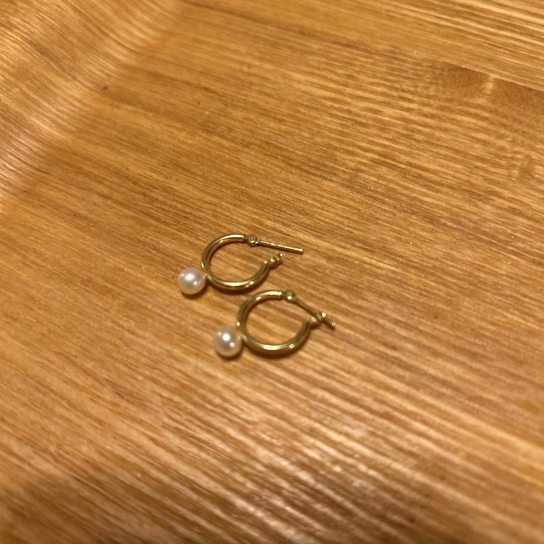 Lilas パールフープピアス M K10