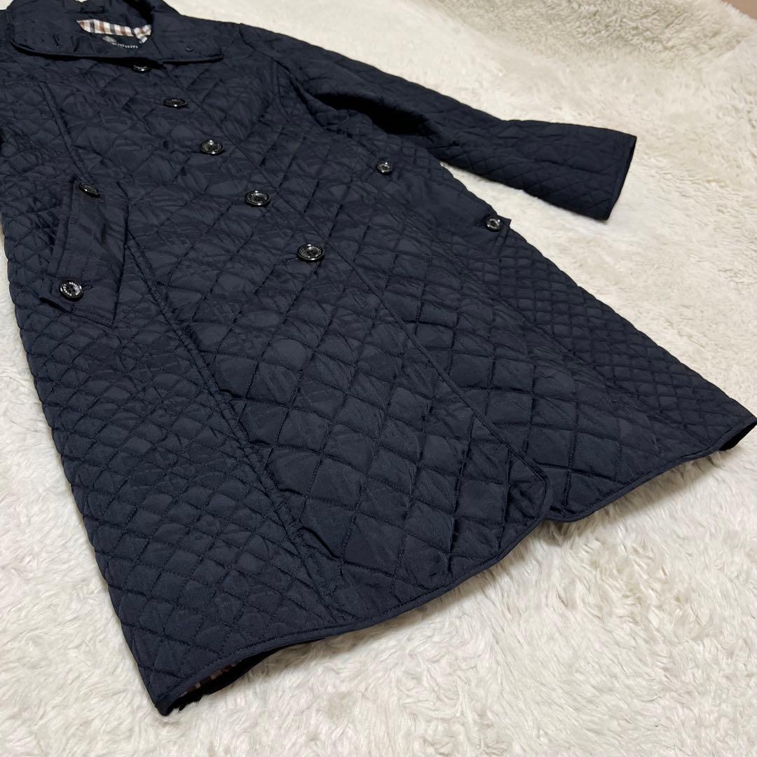 美品　アクアスキュータム　シャドーチェック　キルティング　ステンカラーコート　紺