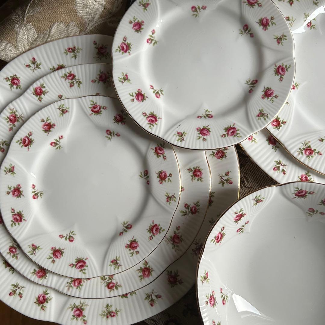 希少♡英国製 Rosalie可憐な花びら皿のフルセット8枚