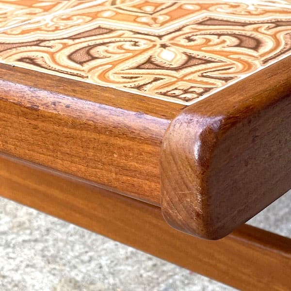 関西限定　送料別　ジープラン　ガラスコーヒーテーブル　タイルトップローテーブル2