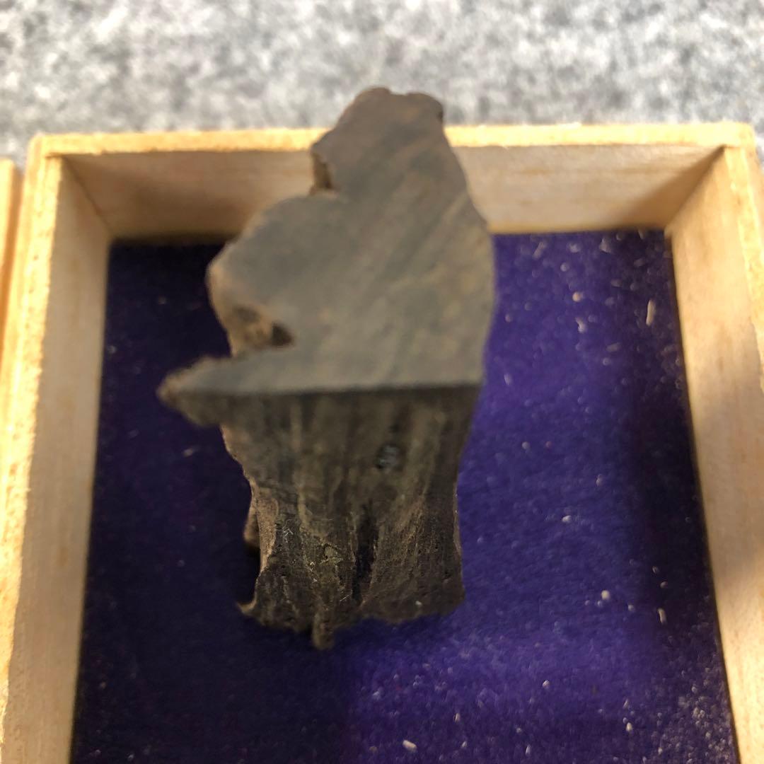 2412−29 高級香木 伽羅 28g 認定印木箱