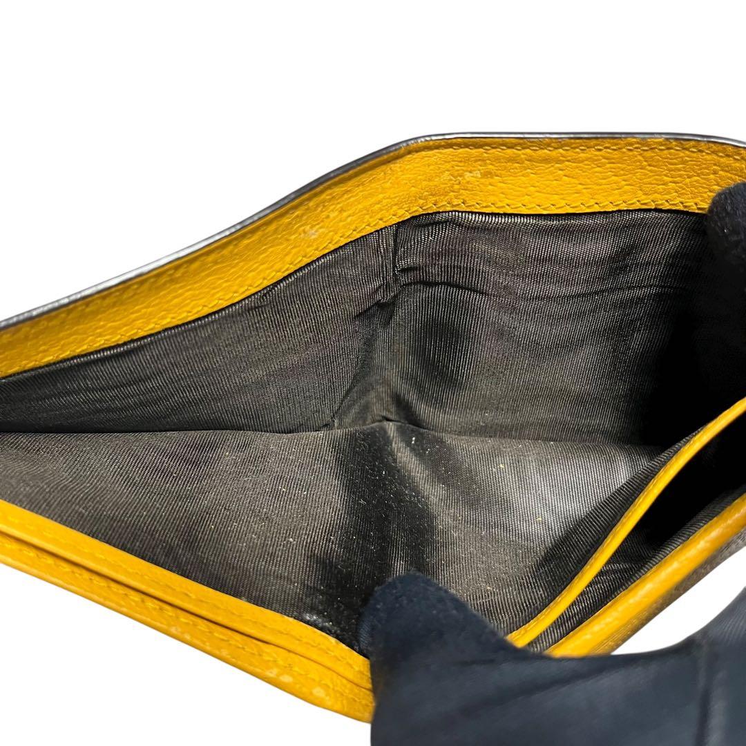 希少✨グッチ 二つ折り財布 カットアウト GG ロゴ インターロッキング PVC