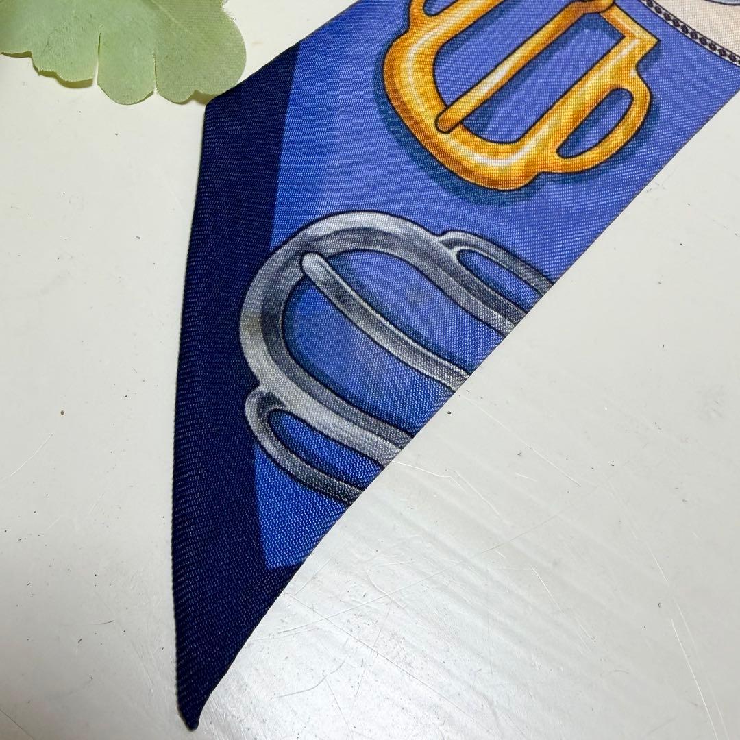 HERMES エルメス ツイリー スカーフ アトラージュのバックル 青 ブルー