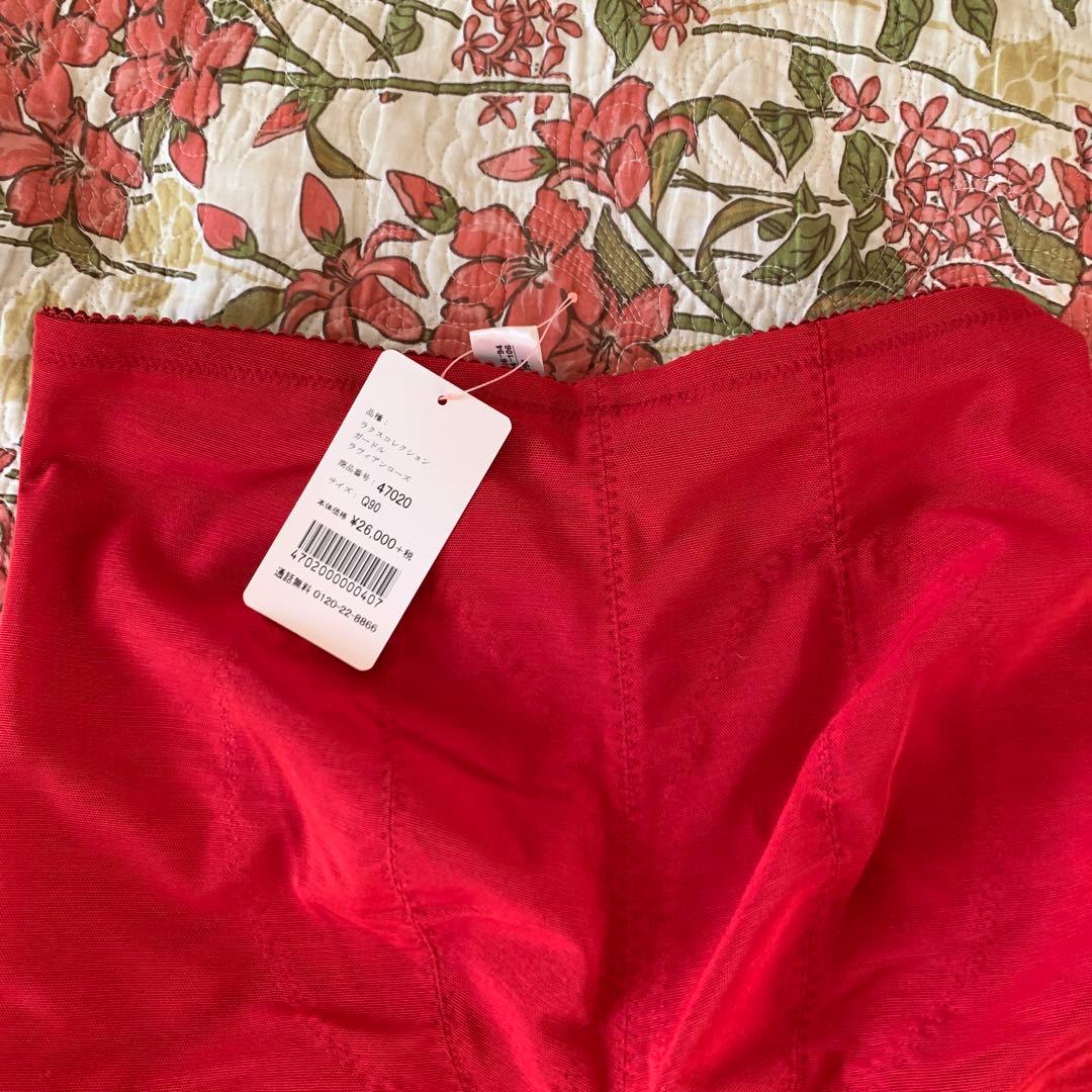 赤と黒のレース ハイウエスト骨盤ガードル