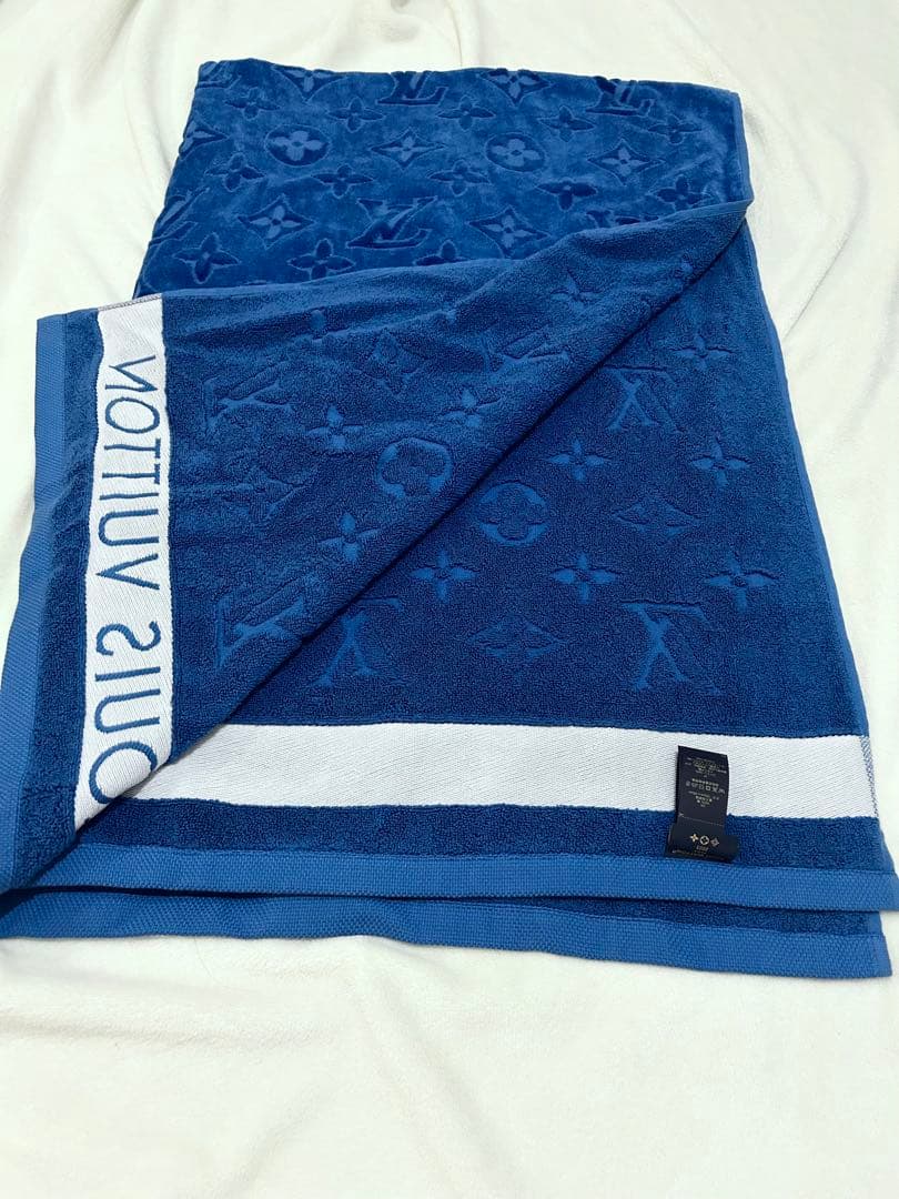 未使用◎ルイヴィトン モノグラム ビーチタオル　ブルー