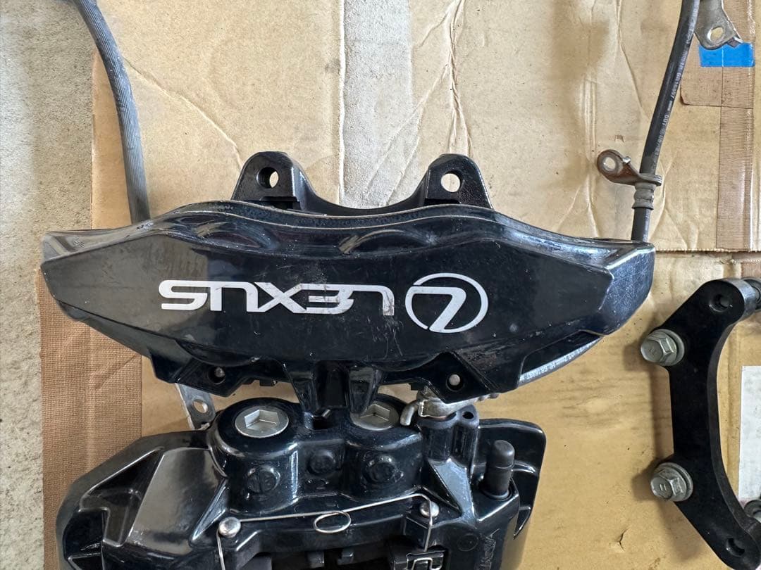 30アルファード レクサスlc500キャリパー流用キット　最終値下げ！