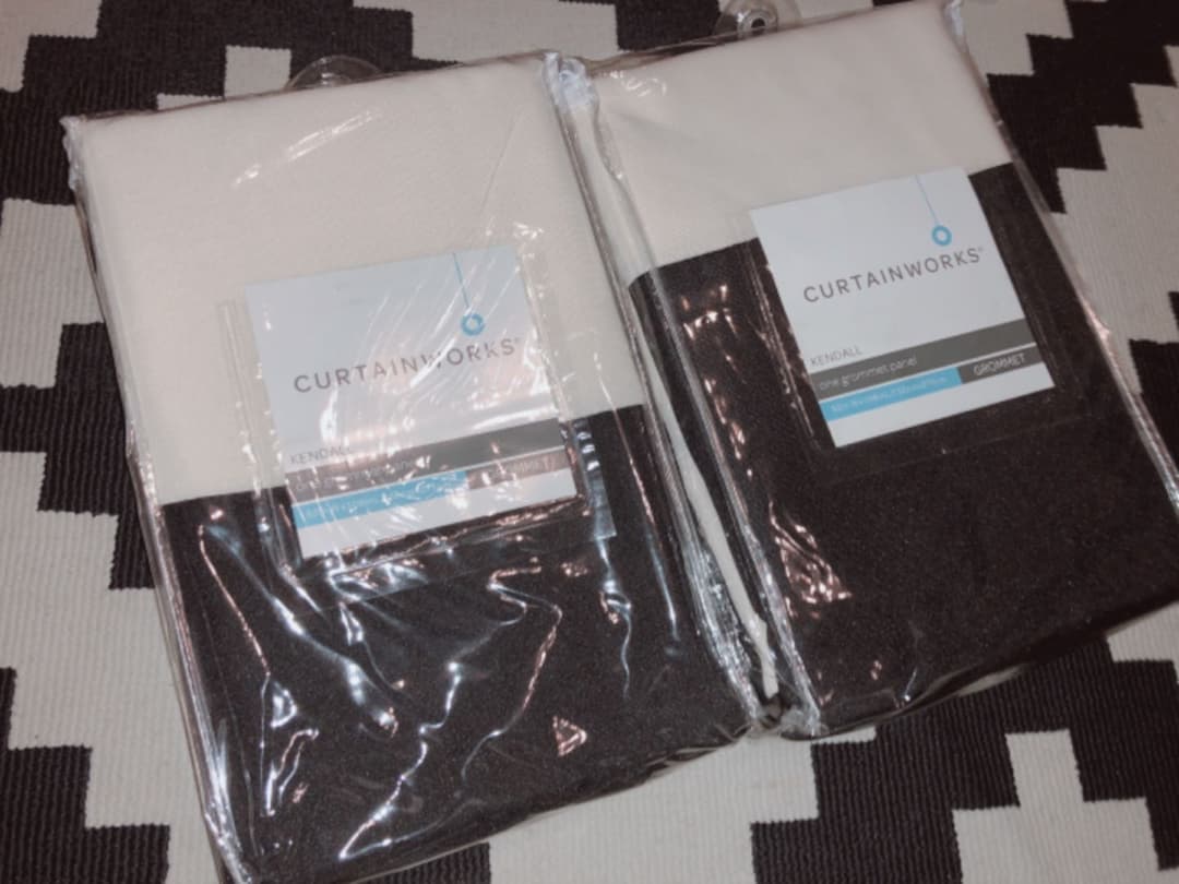 新品未使用☆ホテルライク カーテン二枚セット モノトーン 132×274