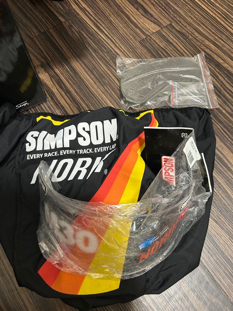 simpson m30 ヘルメット　カスタムペイント