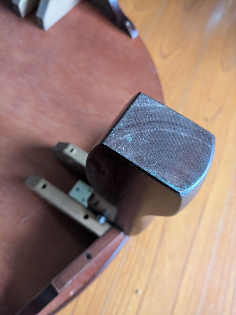 昭和レトロな木製ちゃぶ台