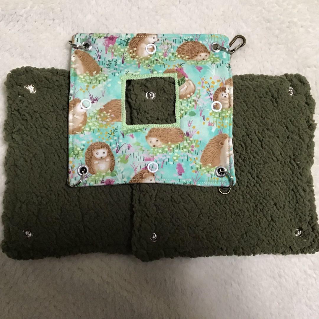 モモンガハウス(針ねずみ柄・Ver.5)  ボアモスグリーン 1850円