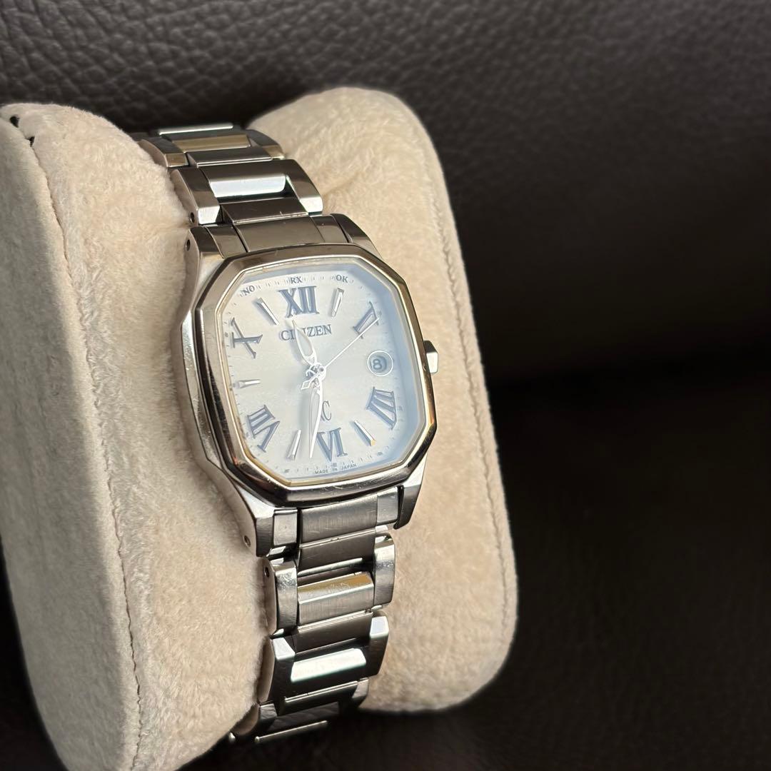 美品 シチズン クロスシー xC 電波ソーラー シルバー レディース