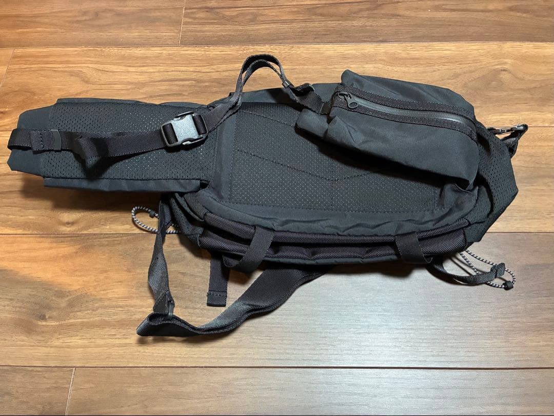 アディダス バイ ステラマッカートニー　ユニセックス　ウエストポーチ　ブラック