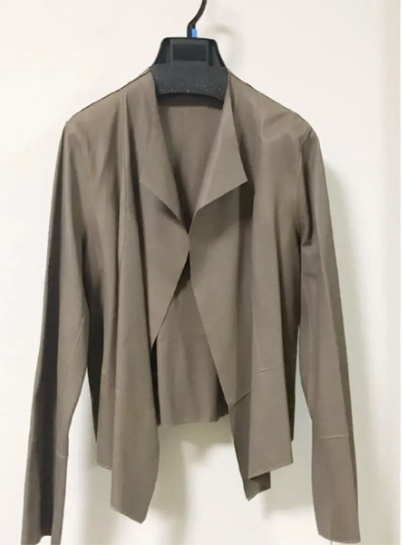 専用　　　　　　　　　ディノス ゴートレザードレープカラージャケット グレージュ