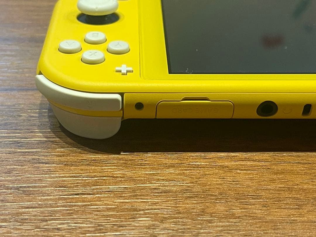 d*7様 外観美品 Nintendo Switch Lite イエロー